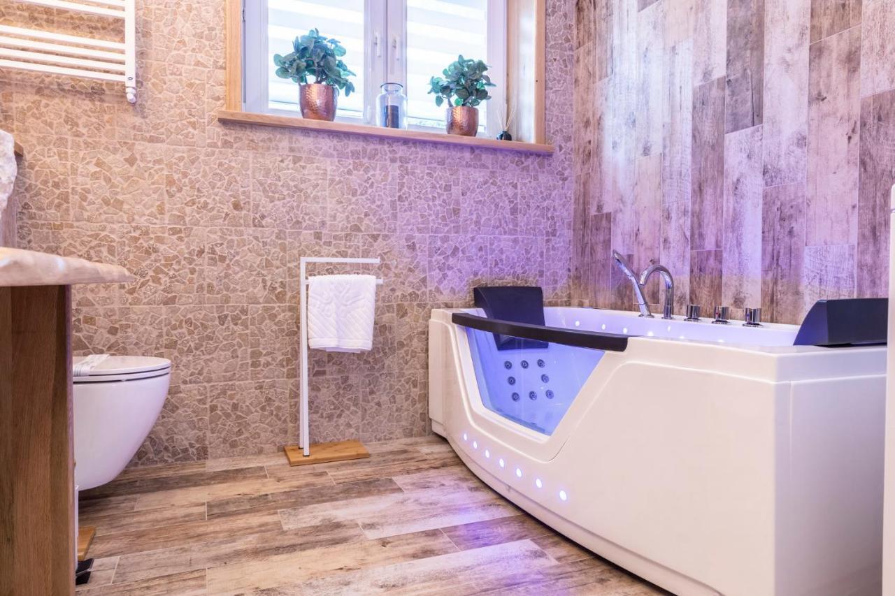 Apartamento Bunia W Zakopanem Z Jacuzzi Exterior foto