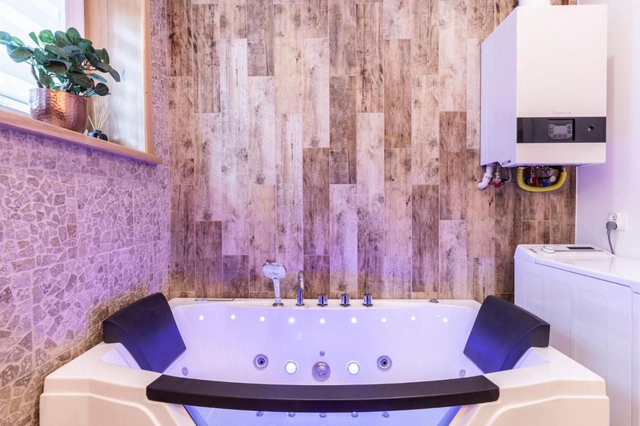 Apartamento Bunia W Zakopanem Z Jacuzzi Exterior foto