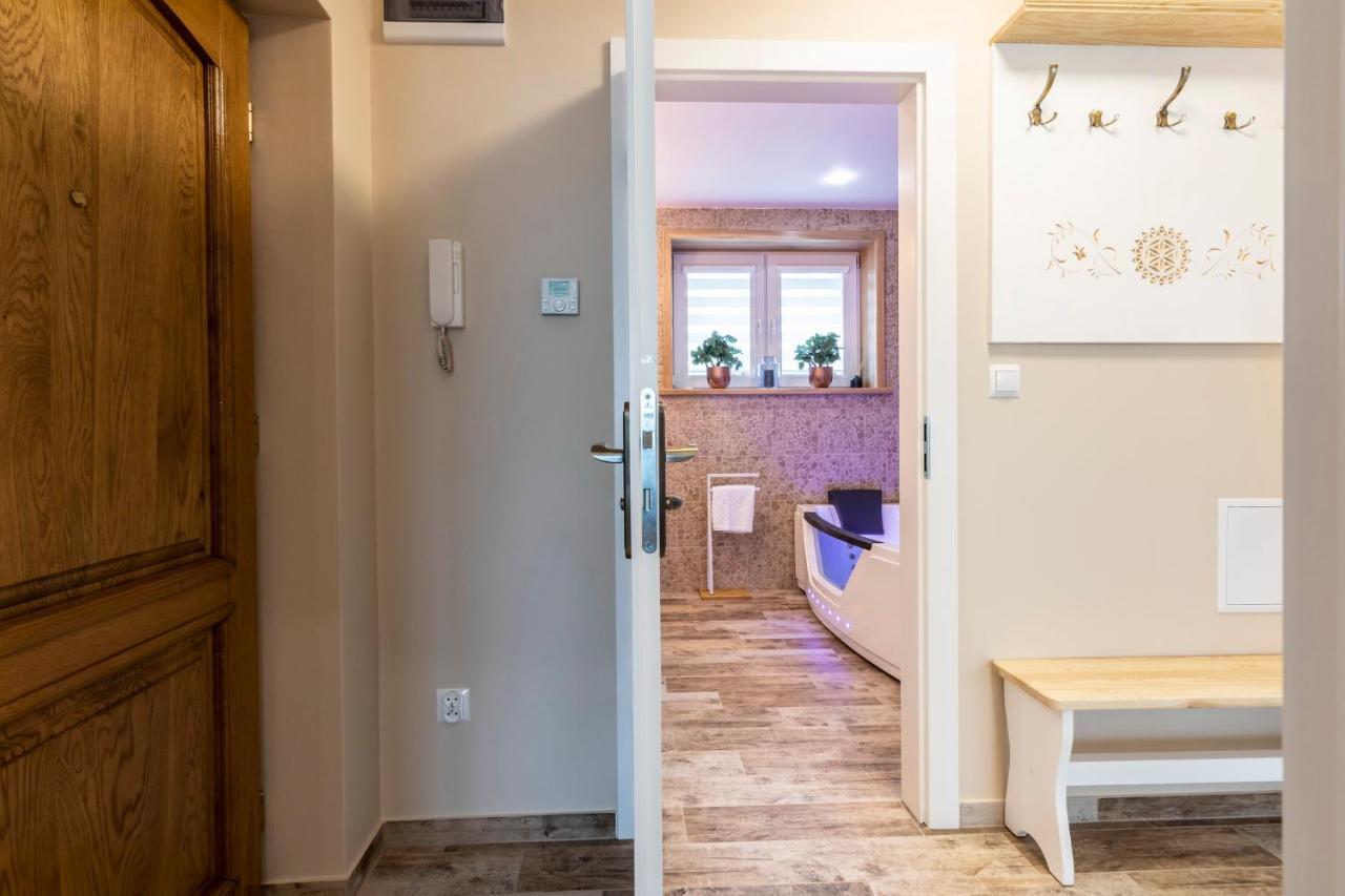 Apartamento Bunia W Zakopanem Z Jacuzzi Exterior foto