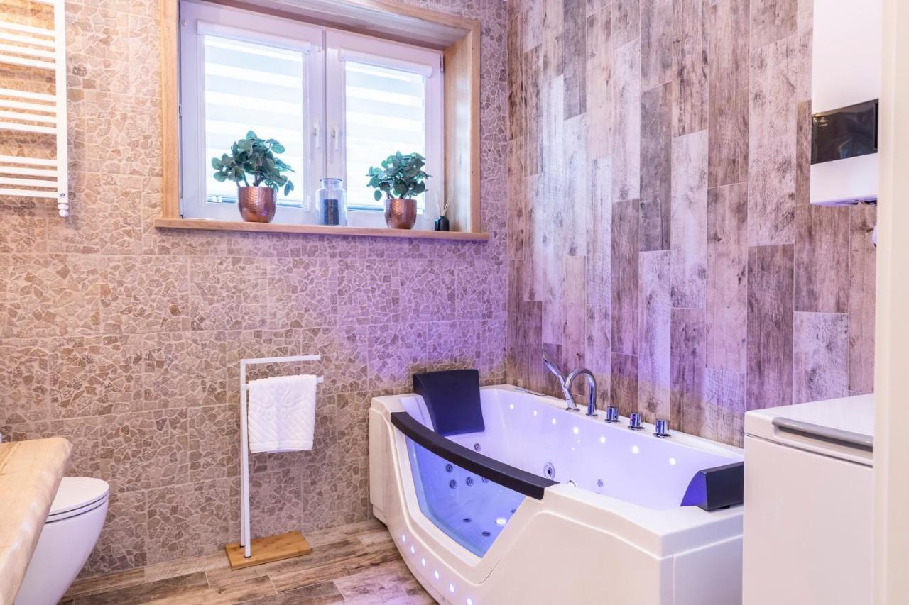 Apartamento Bunia W Zakopanem Z Jacuzzi Exterior foto